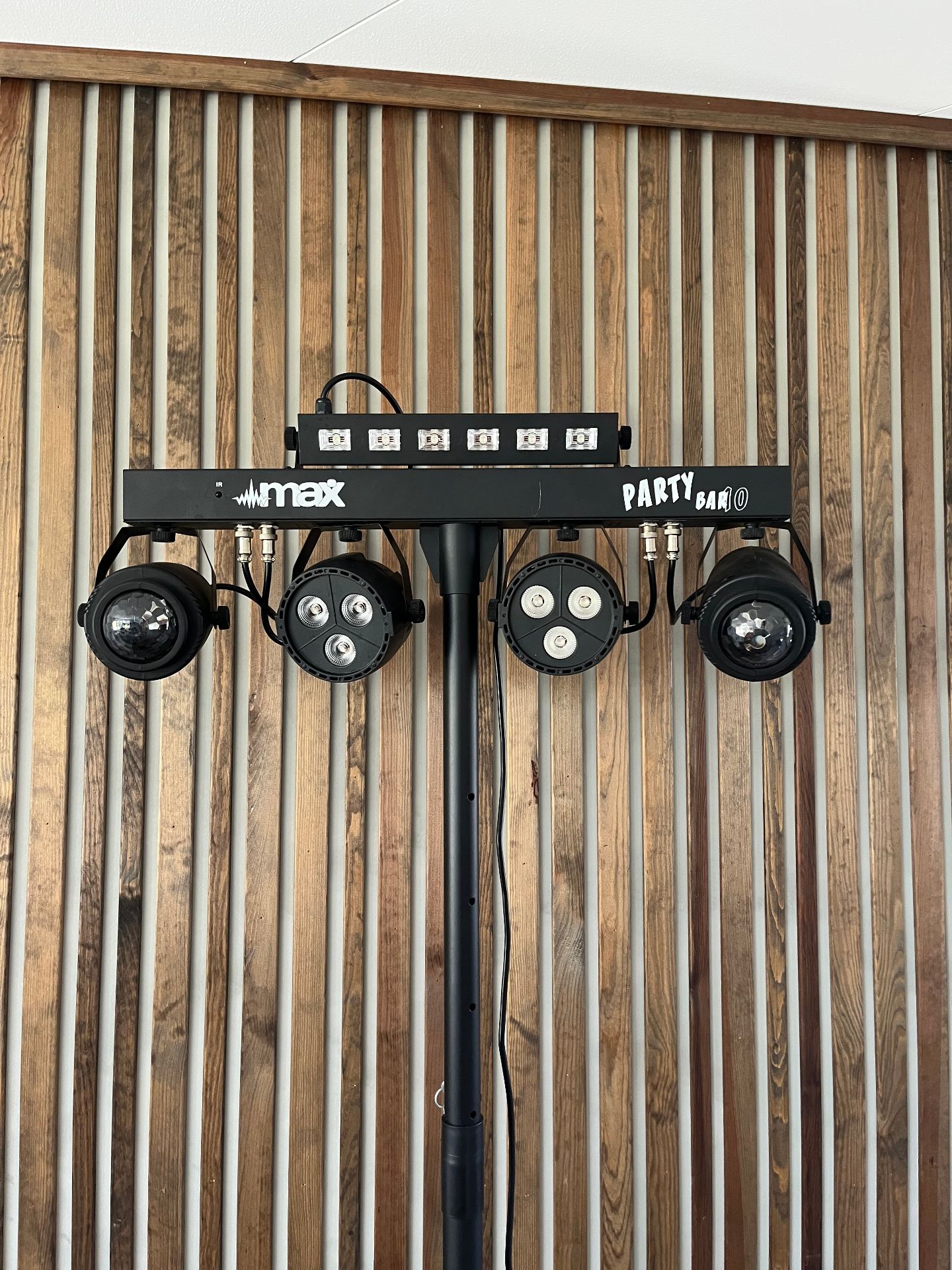 Barnkalaspaket – Musik, bubblor & färgsprakande ljus  bild 6