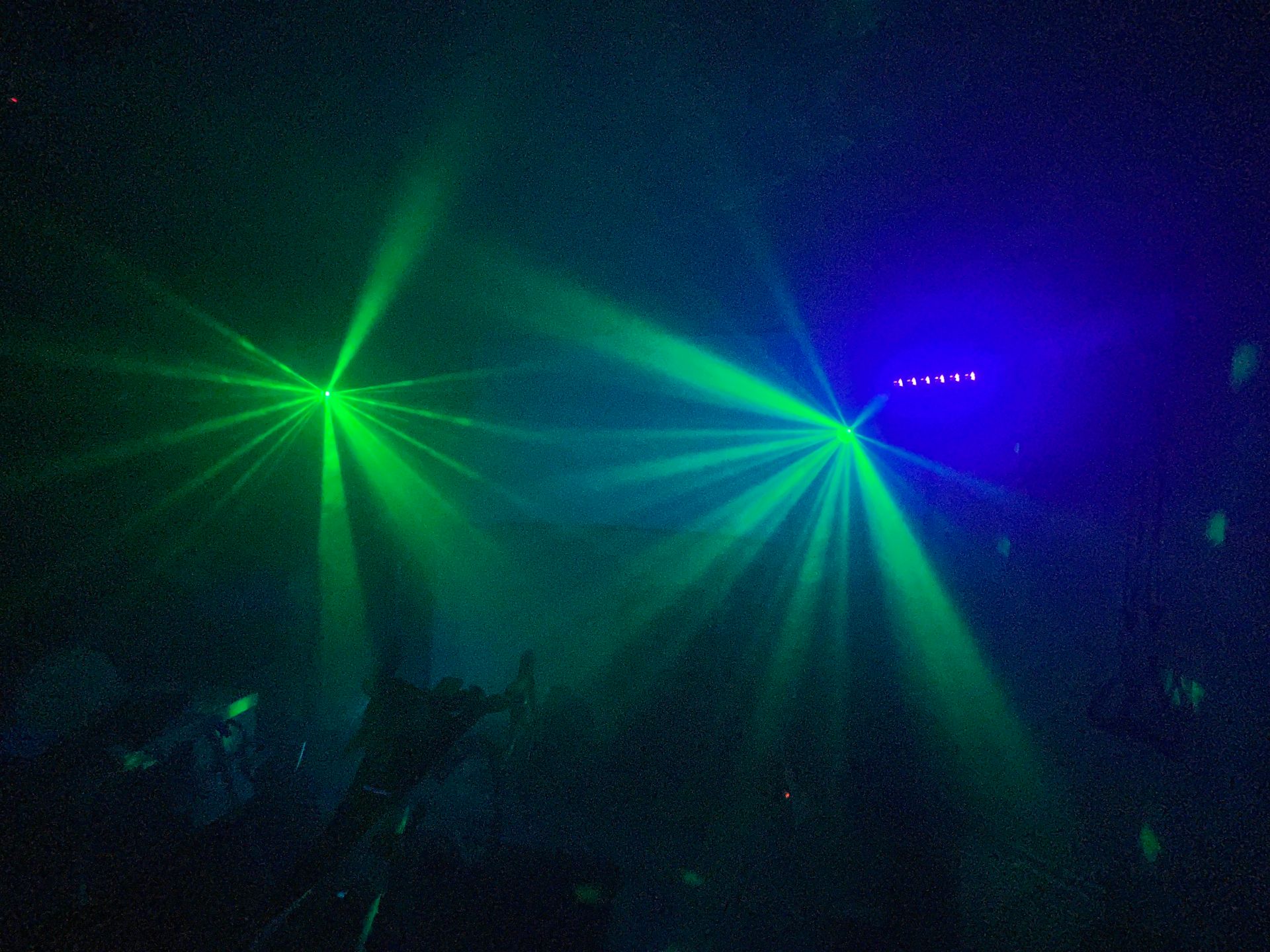 BeamZ Party Bar 2 med stativ och ljuseffekter bild 2